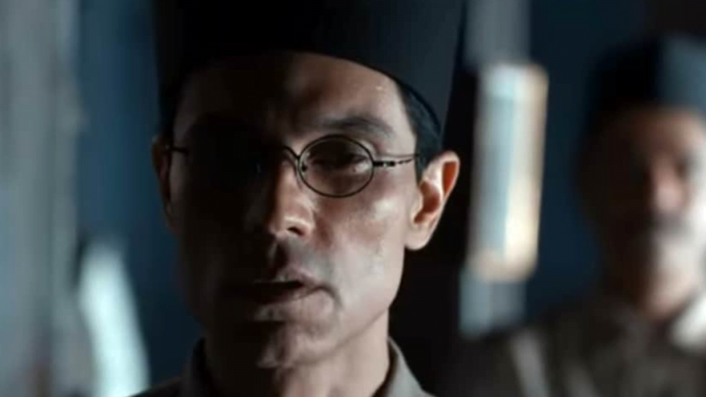 Swatantrya Veer Savarkar Movie Review