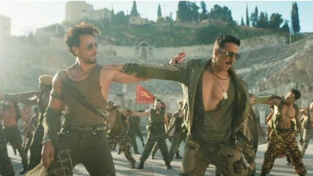 Bade Miyan Chote Miyan Movie Box Office Collection Day 3