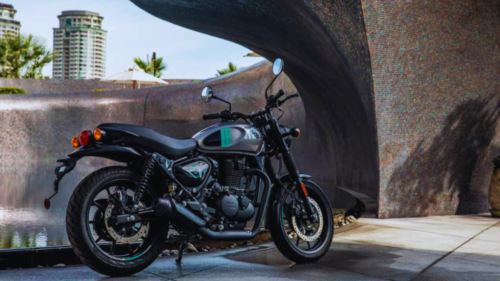 Upcoming powerful Royal Enfield Hunter 450CC bike launched in India